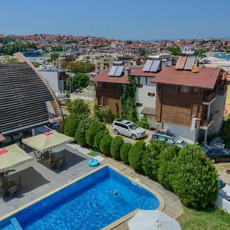 Ξενοδοχείο Odyssey 3*