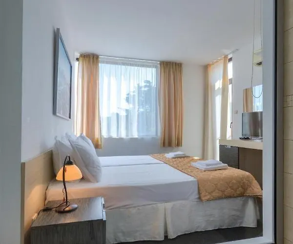 Odyssey Хотел Созопол